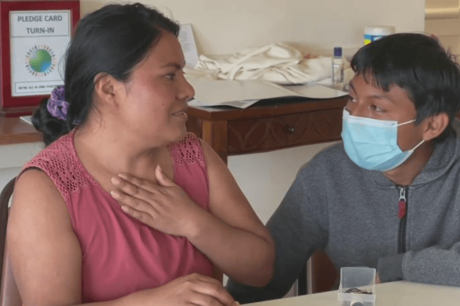 Tras cinco años refugiada en una iglesia, Hilda Ramírez recibe permiso para frenar su deportación