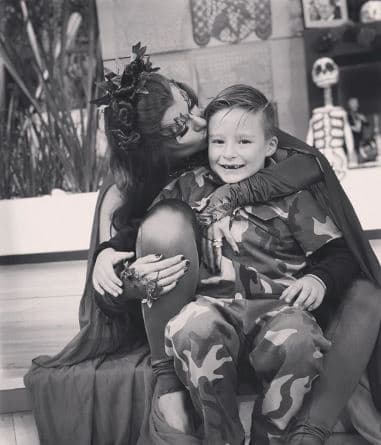 "[...] Sí la piensas mucho (para volver a embarazarte) por la edad, hay más riesgos. A mí me costó mucho Mateo. Hablo de que me costó embarazarme porque lo estábamos buscando y me costó mucho embarazarme [...]", recordó Montijo.