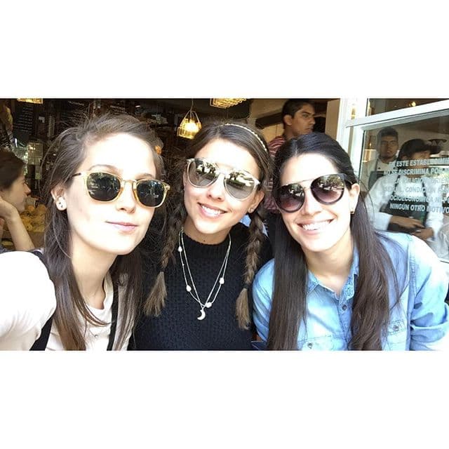 Pero siempre tuvo el apoyo de sus mejores amigos, como Paulina Goto.