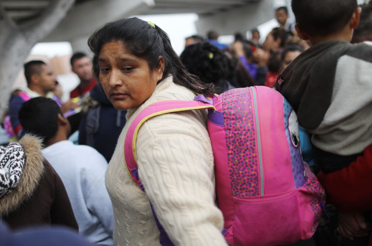 Corte de apelaciones bloquea política de Trump que niega fianza a solicitantes de asilo