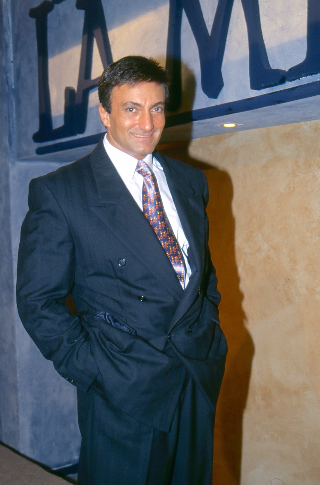 Bravo se mantiene alejado de los foros y la última telenovela en la que se le vio fue en 
<b><a href="https://www.univision.com/shows/hasta-el-fin-del-mundo" target="_blank">Hasta el Fin del Mundo</a></b> del año 2014. Dijo que con sus ahorros pudo ayudar a su hija. 
<br>