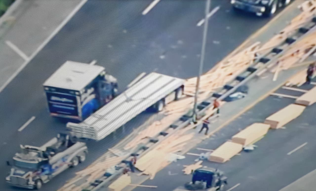 Accidente en la autopista Bishop Ford, todos los carriles hacia el sur están cerrados