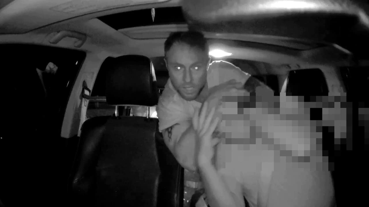 Agrede a un conductor de Lyft en Florida porque tenía un separador de plástico contra el coronavirus
