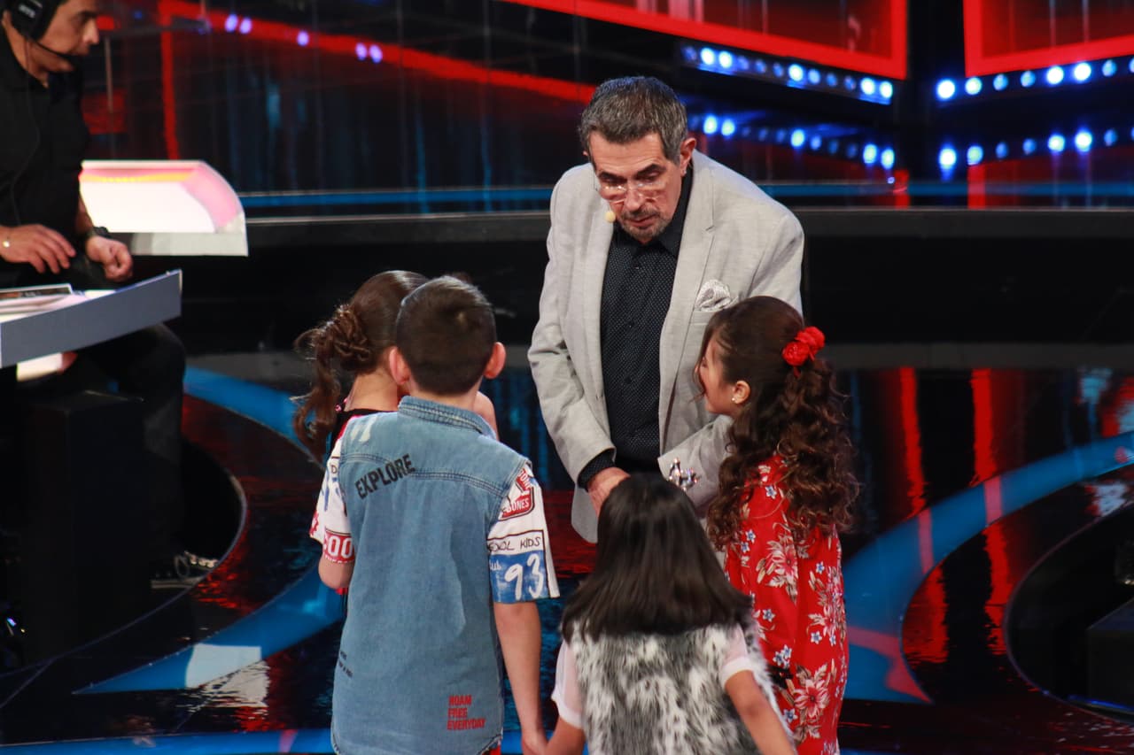 Siempre de punta en blanco y a la moda.