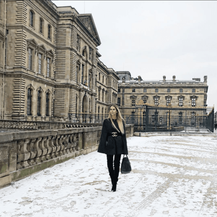 De hecho, la también bloguera dejó claro que disfrutó del clima. "Cuando amanece así en París, sabes que será un día mágico", comentó. La Semana de la Moda comenzó el 27 de febrero y culmina el 6 de marzo.