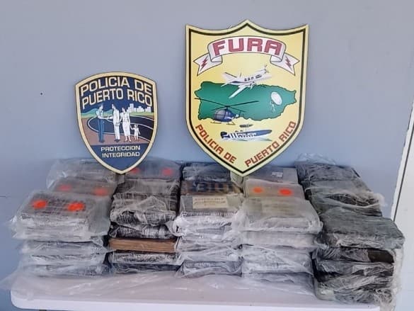 Policía detiene millonario cargamento de cocaína al oeste de Puerto Rico