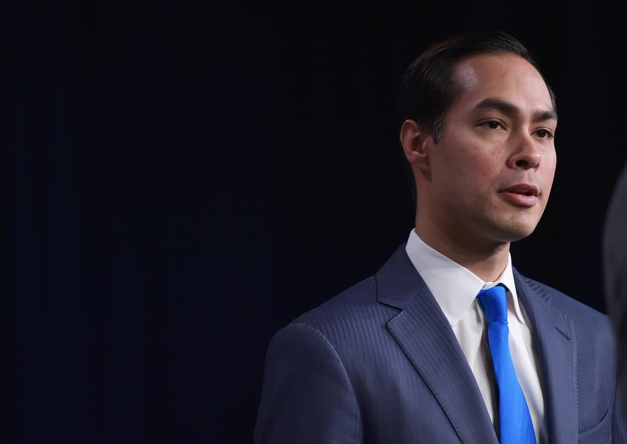 Julián Castro pide cambiar nombre a la preparatoria Robert E. Lee