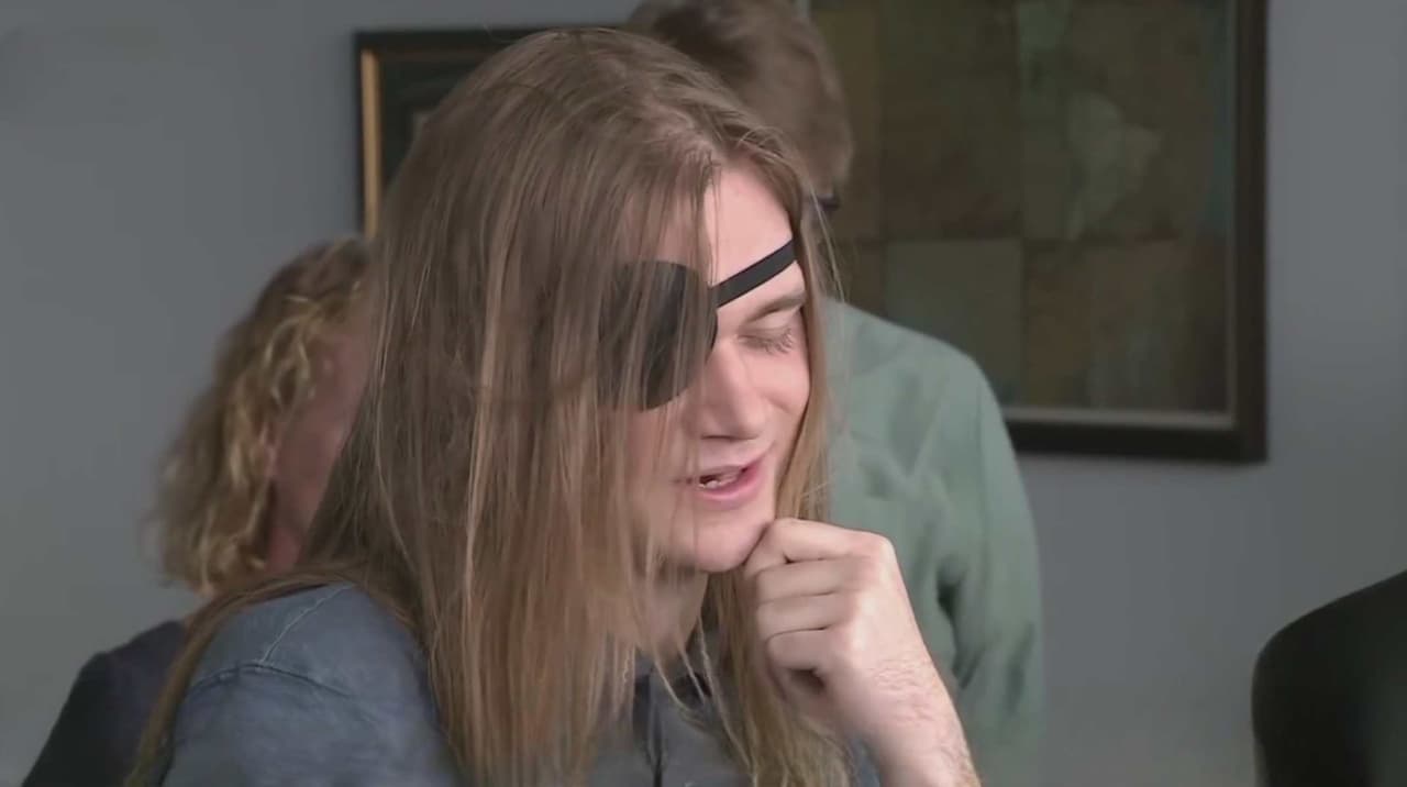 Estudiante demanda a la policía tras perder un ojo por un proyectil en una manifestación