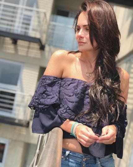 <b><a href="https://www.univision.com/entretenimiento/celebridades/laura-carmine-lo-perdio-todo-en-un-incendio-y-tuvo-que-tomar-terapia-psicologica-fotos" target="_blank">"Caí en ese momento en un estado de ansiedad"</a></b>, admitió, "tenía la presión y el ritmo cardíaco muy, muy, muy exageradamente elevados, me tuvieron que llevar al hospital".
<br>