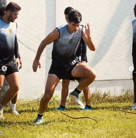 "Jugué en primera división en Ecuador, tuve partidos en el estadio más importante del país, entonces, fue más de lo que pude pedir", puntualizó.