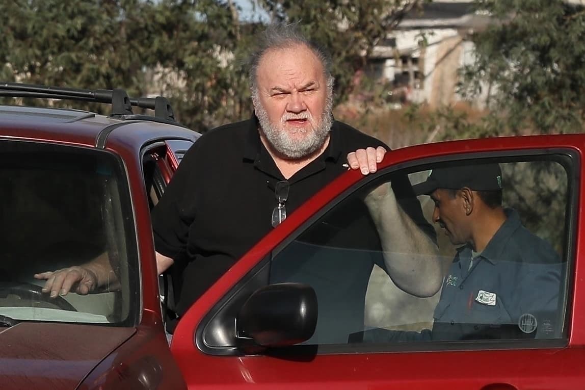 "
<b>Ni siquiera estoy cerca de ser tan malo</b>", agregó en sus últimas declaraciones, comparándose con Trump, como tratando de convencer al mundo de que es digno de conocer a la familia real a pesar de sus indiscreciones.