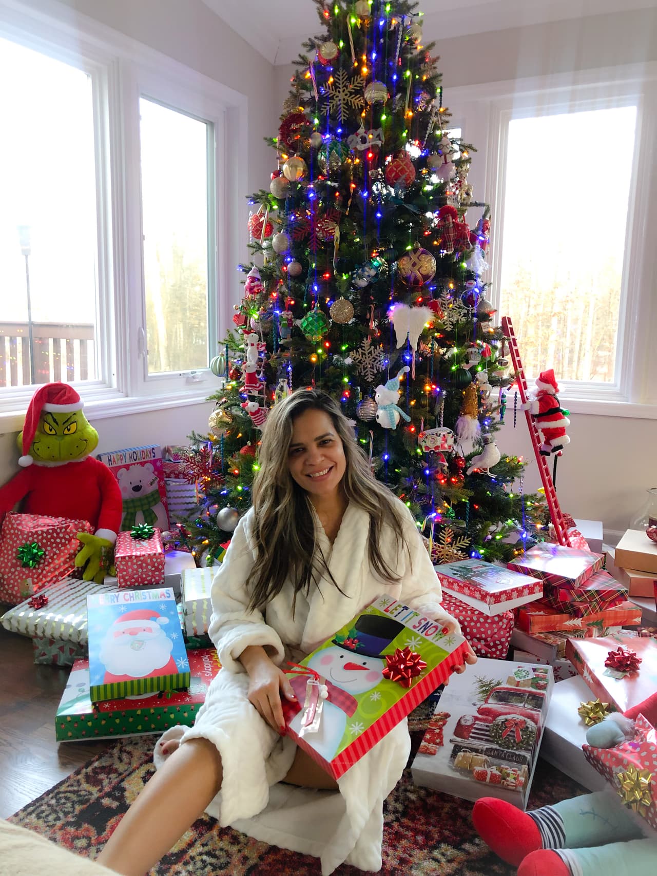 <b>Violeta Bastardo</b>: "Cuando eres un inmigrante, hay que ingeniárselas para disfrutar las fiestas de fin de año alejado de la familia y tratar de que no te afecte. Yo me la disfruto al lado de mi pareja. A veces hacemos una cena e invitamos amigos a casa y la pasamos bien bonito", Violeta Bastardo.