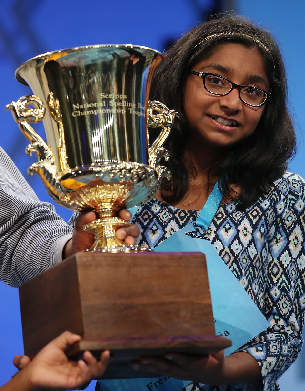 Ananya Vinay, de 12 años, ganó el concurso nacional de deletreo Scripps National Spelling Bee cuyas finales se llevaron a cabo este jueves en el Centro de Convenciones Gaylord Convention en Oxon Hill, en Maryland.