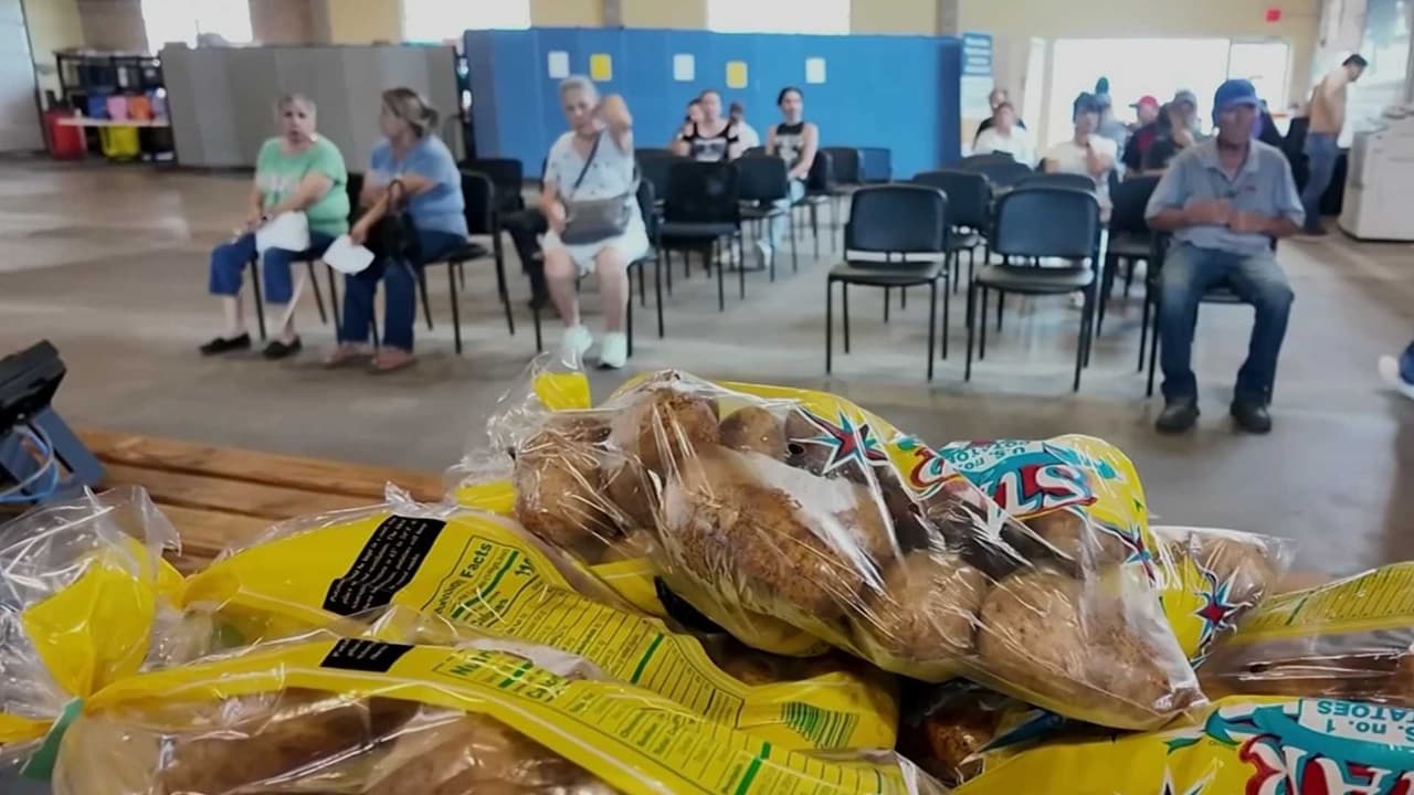 Medio millón de texanos pierde ayuda SNAP por nueva ley