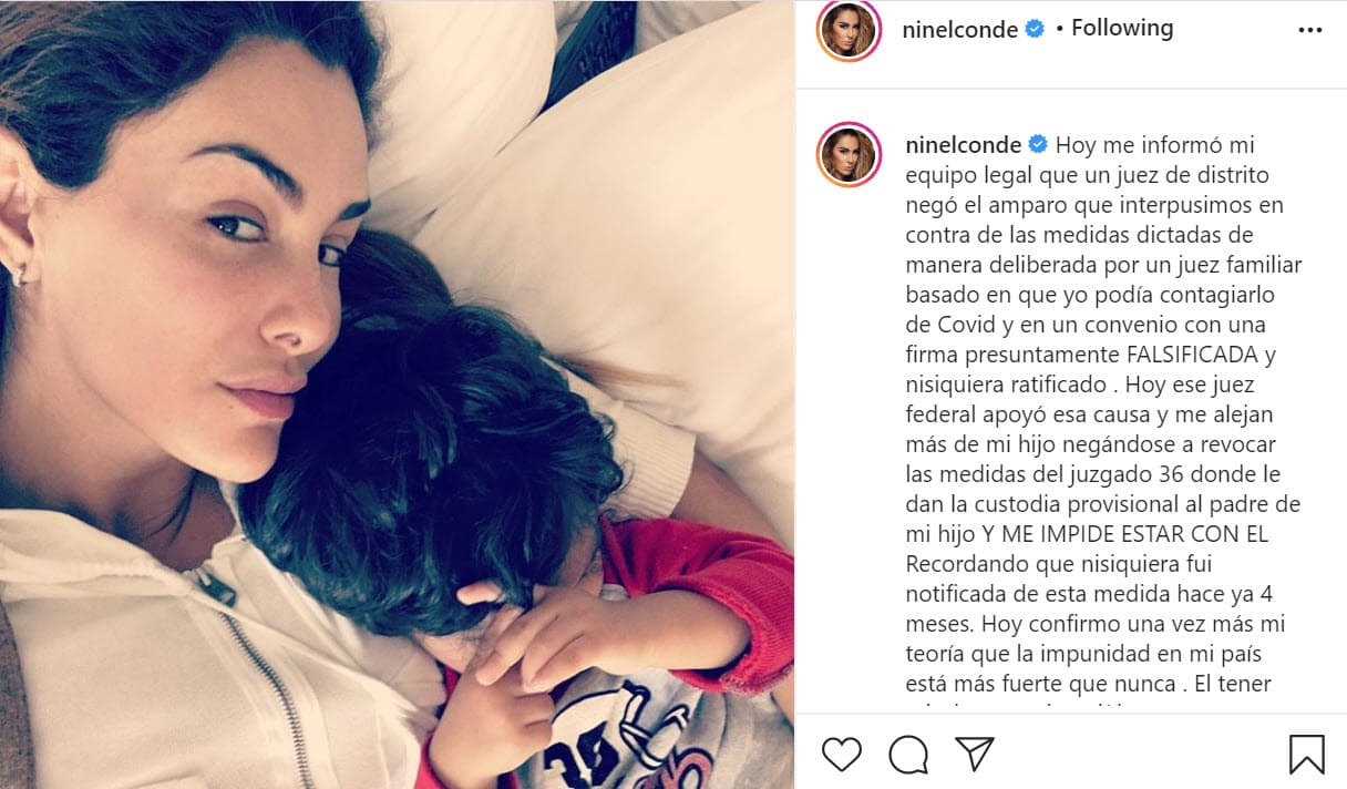 "Hoy me informó mi equipo legal que un juez de distrito 
<b><a href="https://www.univision.com/famosos/giovanni-medina-muestra-fallo-que-asegura-que-ninel-conde-es-un-riesgo-para-su-hijo-ella-dice-que-es-viejo-fotos" target="_blank">negó el amparo</a> </b>que interpusimos en contra de las medidas dictadas de manera deliberada por un juez familiar basado en que yo podía contagiarlo (a Emmanuel) de covid", escribió junto a 
<b><a href="https://www.instagram.com/p/CDcBfllBnBp/" target="_blank">esta foto. </a></b>
<br>
