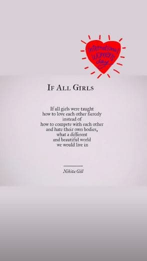 Por su parte, Khloé Kardashian posteó una cita de la escritora Nikita Gill donde se lee: "Si a una niña se le enseñara a amarse ferozmente en un instante, en lugar de competir con los demás y odiar sus propios cuerpos, ¡qué mundo tan hermoso y diferente viviríamos!".