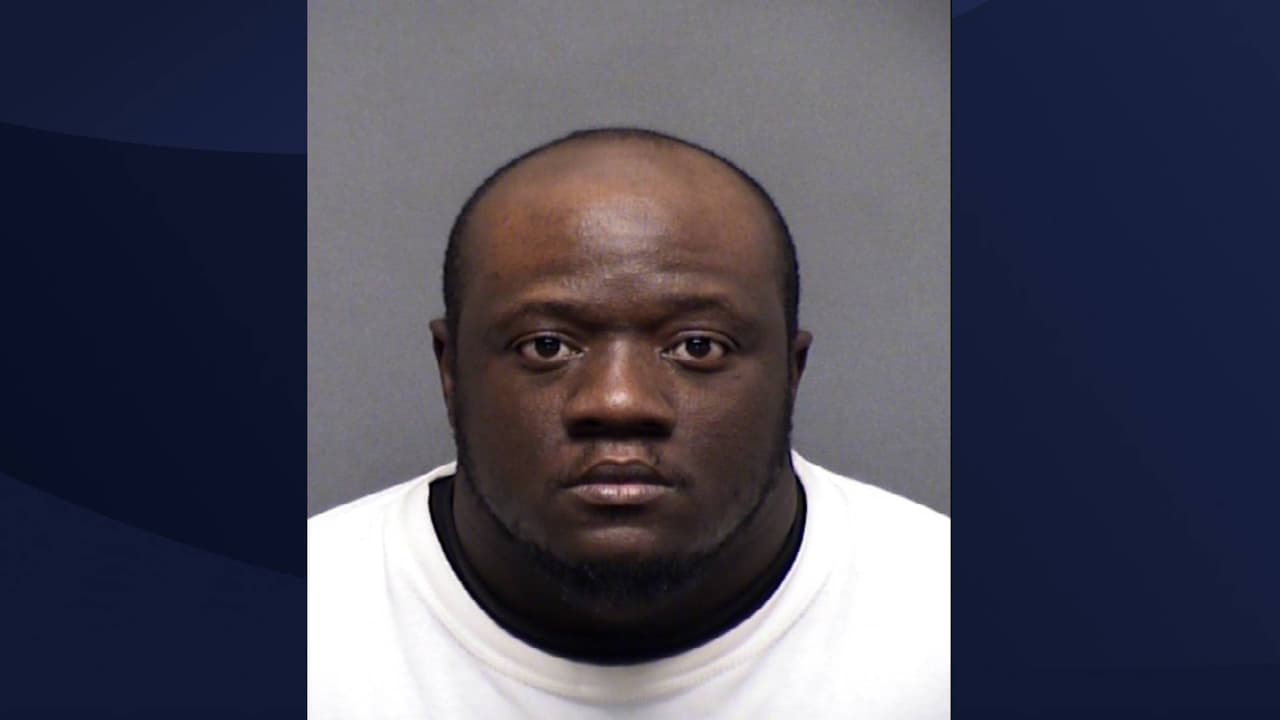 Arrestan a un hombre que agarró a un niño de 3 años por el cuello y amenazó con dispararle  