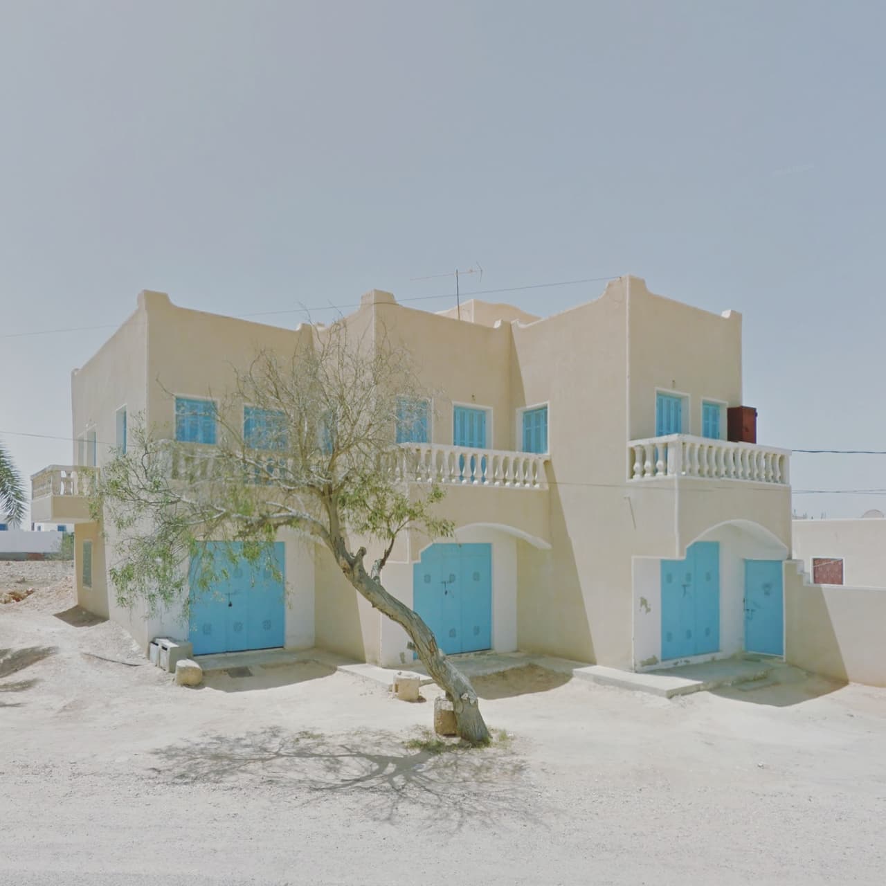 Como si fuera una fotógrafa, sé que es solo cuestión de tiempo lograr capturar ese momento especial, solo tienes que seguir y ser un poco obsesiva con eso. Google Street Views ha tomado millones de imágenes, así que es un trabajo árduo encontrar las buenas tomas y es tremendo el sentimiento cuando encuentras una.