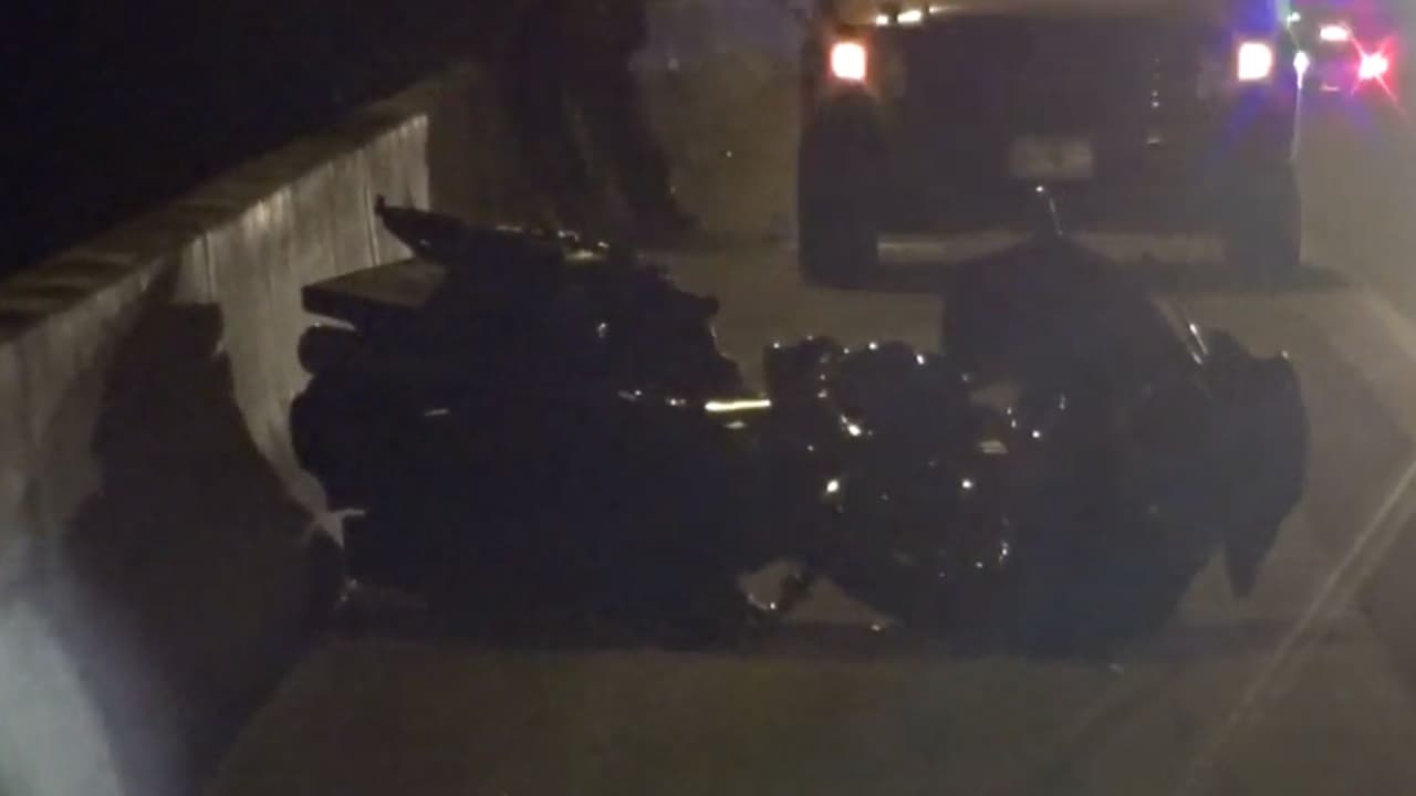 Tragedia en el condado de Harris: Muere conductor tras salir expulsado de su motocicleta al chocar contra un muro 