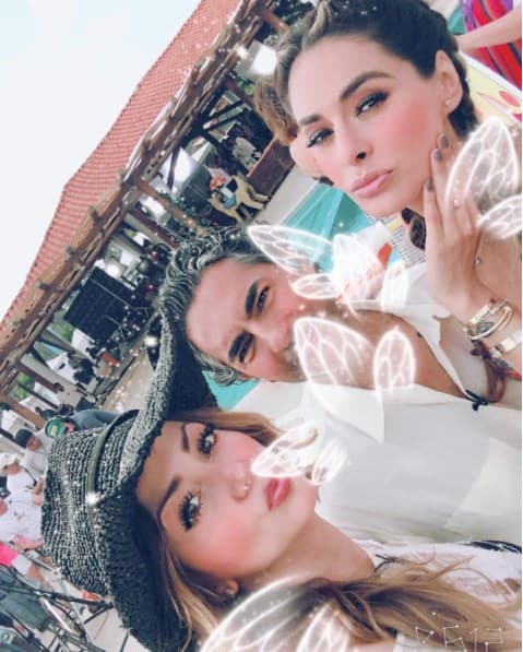 A las estrellas de HOY también les gusta jugar con los filtros de Snapchat y sentirse ángeles.