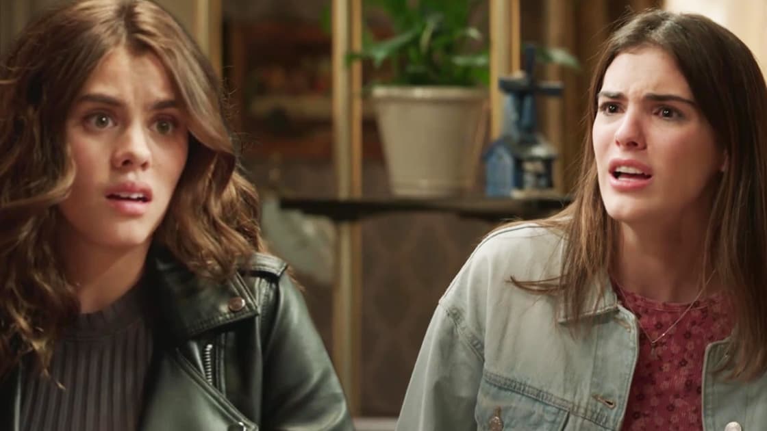 Aura es castigada injustamente por culpa de Julia | Hermanas, Un amor Compartido | Capítulo 6