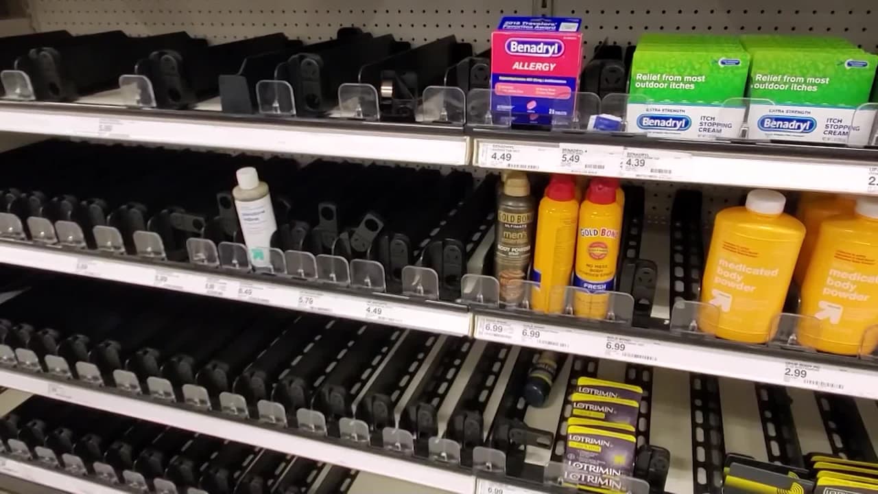 Activan una línea directa telefónica para denunciar aumento de precios en Florida