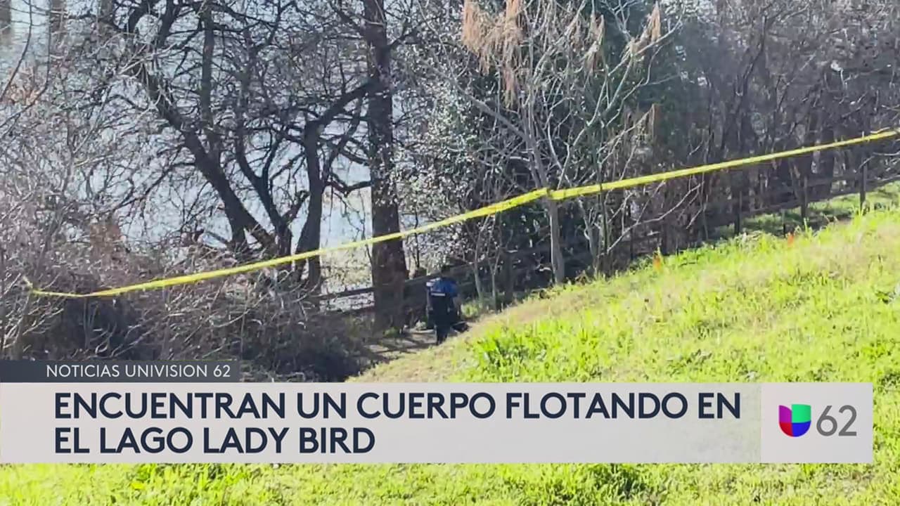 Un cadáver, el primero de este año, fue hallado flotando en las aguas del Lago Lady Bird, entre las calles Congress y South First.