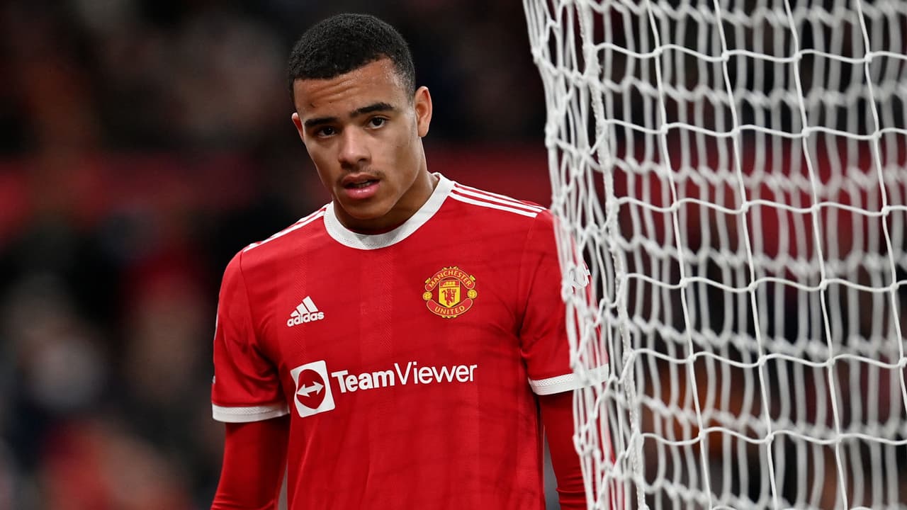 Acusan a jugador de Manchester United de agresión y acoso sexual