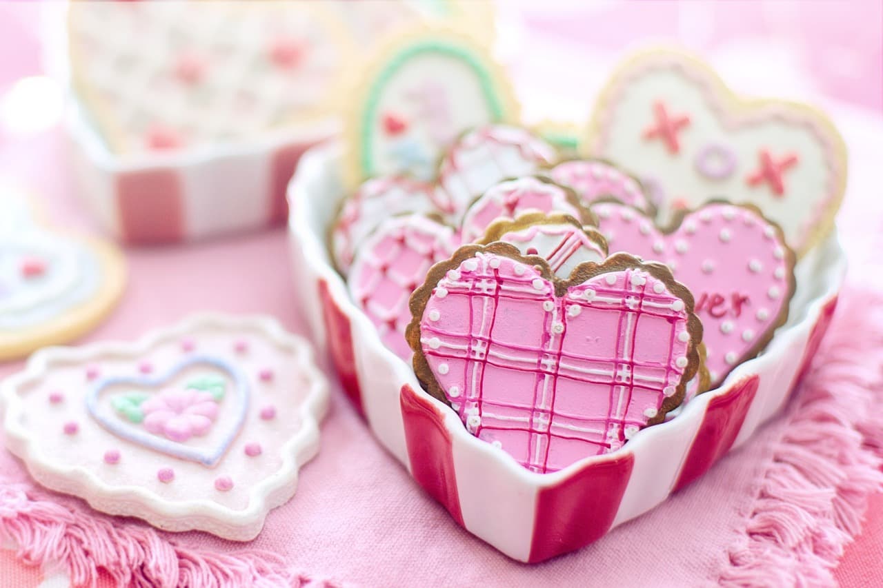Haz tus propias galletas del día del amor en el taller "Love U Bears" que es una clase de decoración para principiantes.