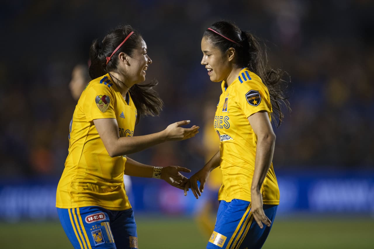 Las felinas y vigentes camponas volvieron a tomar la cima de la competencia.