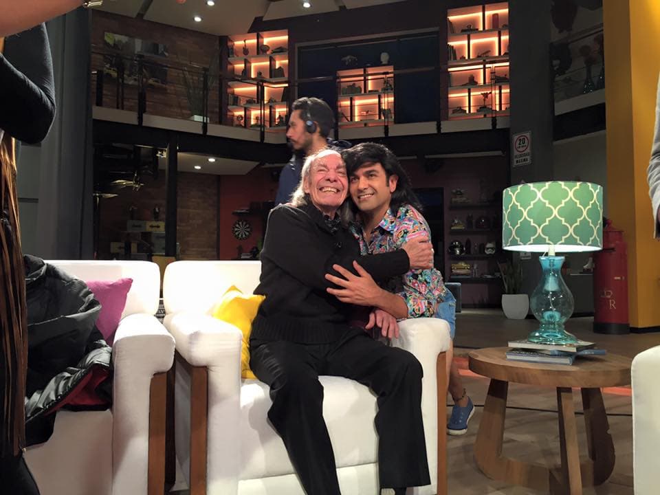 ¡Qué tal! Albertano y El Loco Valdéz son grandes amigos.