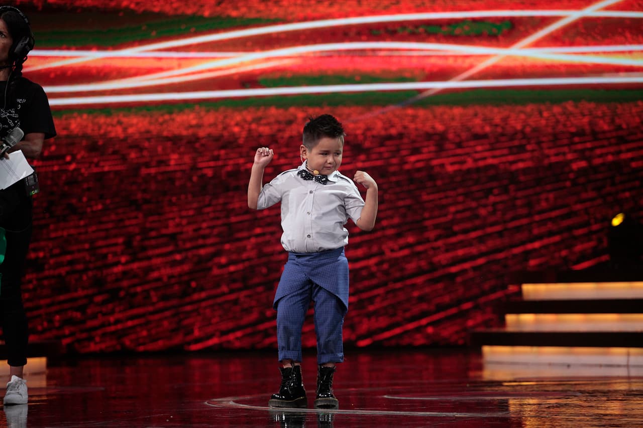 A sus conocimientos de cumbia y reggaetón debemos sumar el género de flamenco, que aprendió a bailar la gala pasada.