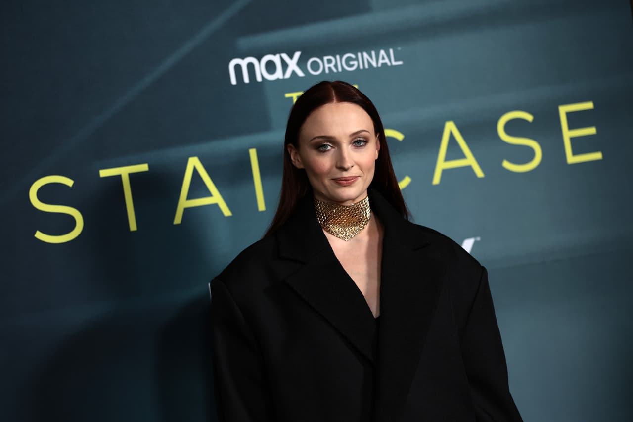 Con respecto a sus proyectos más recientes, destaca la serie de HBO Max ‘The Staircase’ (2022), donde da vida a Margaret Ratliff. En el cine, uno de sus personajes más notables es Jean Grey en la saga de X-Men.