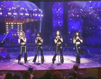Sparx
<br>Año: 1995
<br>Tema que interpretaron: Te amo te amo te amo