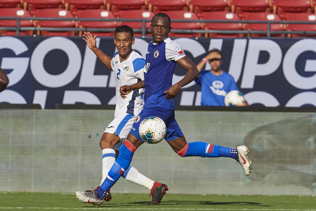 Sin embargo, el gol lejos de espabilar a los nicaragüenses parece que los hundió más y le dio vigor a los haitianos.