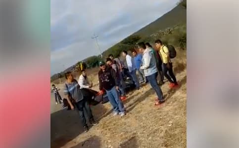 El otro lesionado fue el saxofonista, que sufrió una herida en la frente.