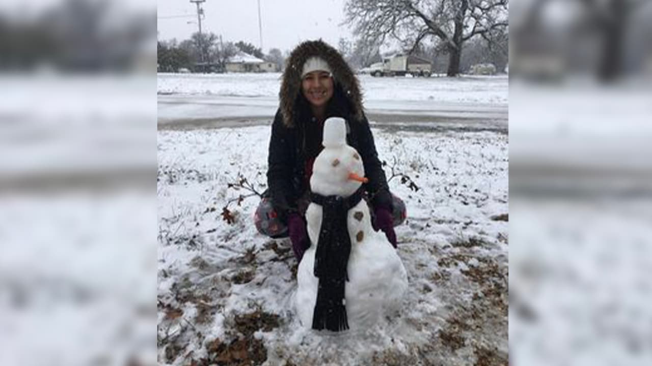 Yuliana Granados nos compartió esta foto de la nevada fuera de su casa.