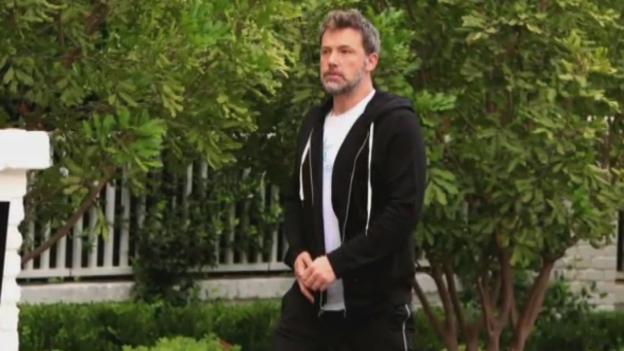 Por primera vez Ben Affleck es fotografiado luego de ingresar a un centro de rehabilitación
