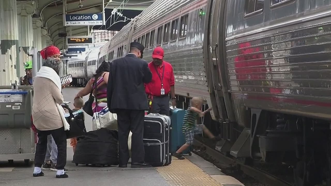¿Por qué una posible huelga trabajadores de trenes de carga afecta a pasajeros en el DMV?