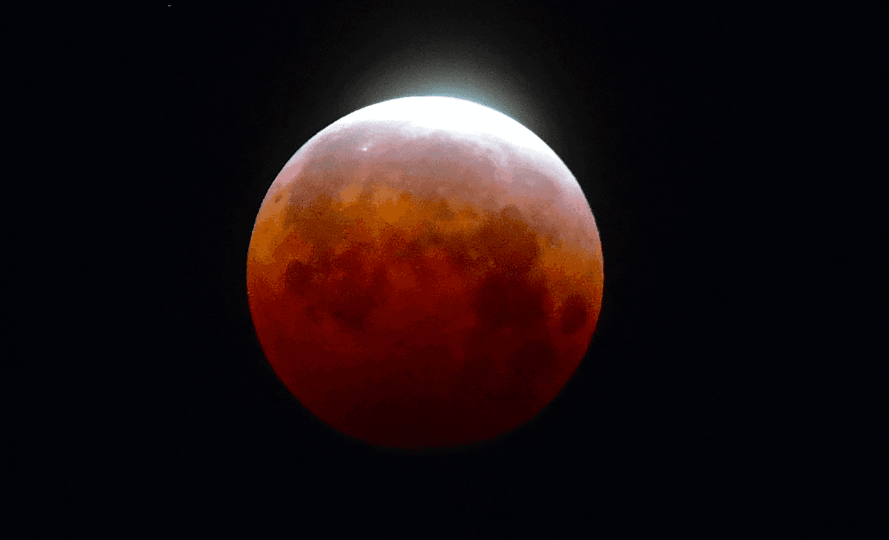 Eclipse de mayo: cómo y cuándo ver la 'superluna de sangre' este domingo