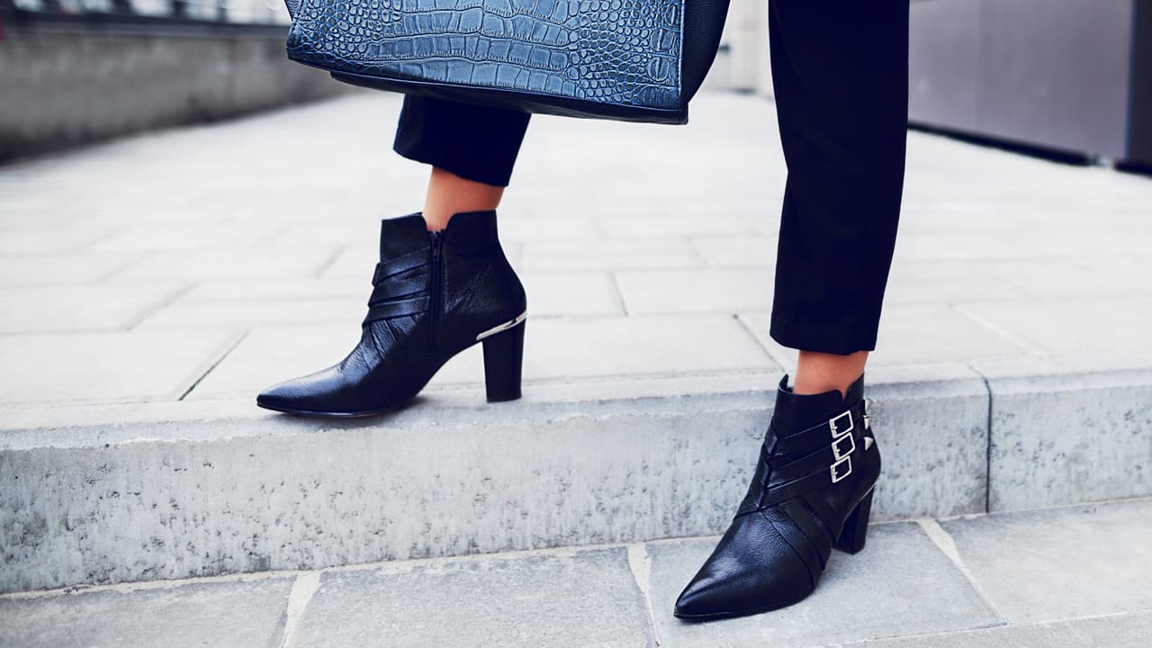 Moda a tu favor: las botas y botines que dominarán los looks de invierno y cómo combinarlas