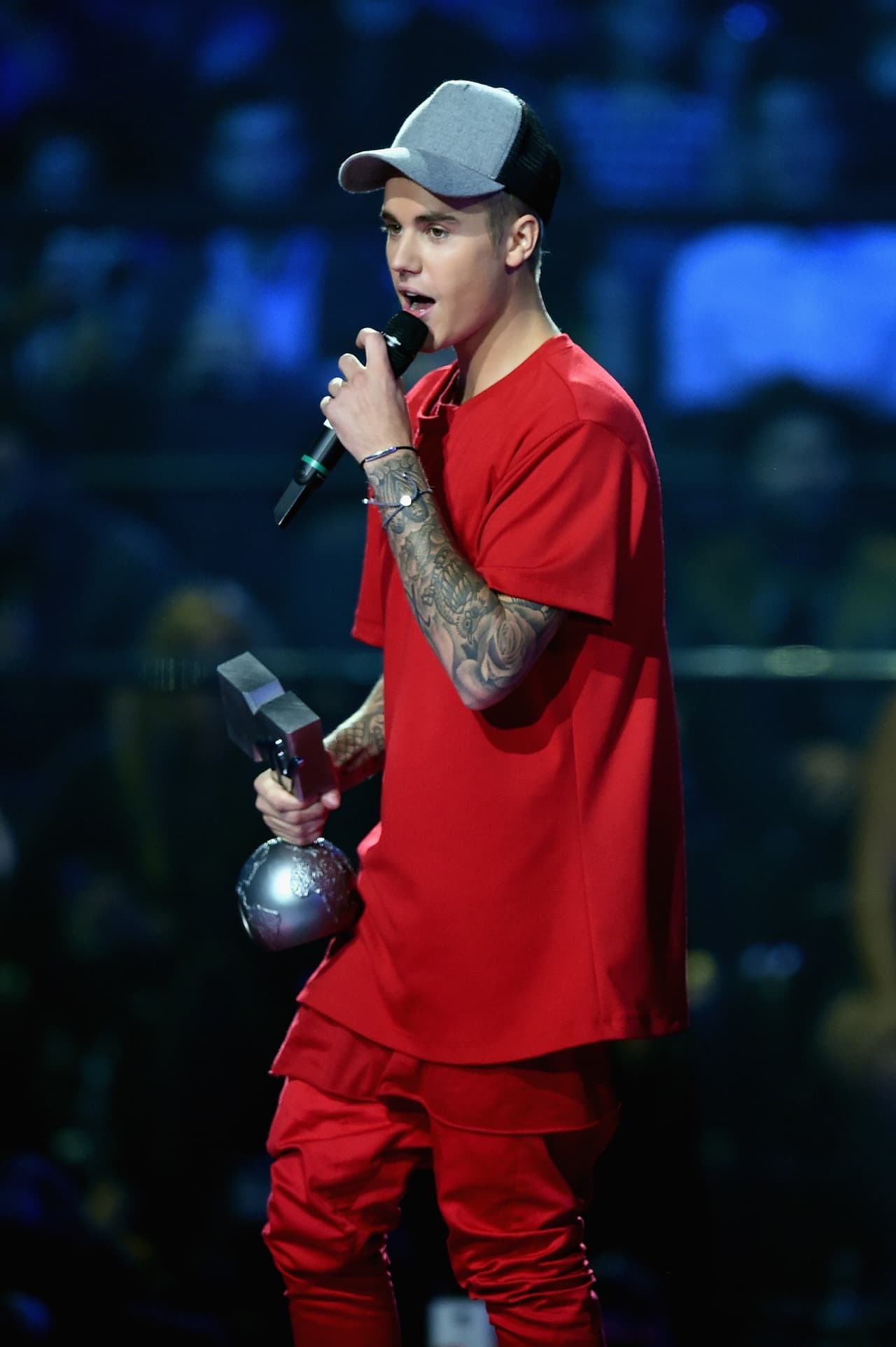 De acuerdo con el diario El Universal, el cantante expresó su más profundo agradecimiento a sus 'believers'.