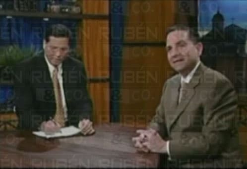 En el 2002 se cambió de partido al Partido Nuevo Progresista y fue electo como senador en el 2004 hasta el 2008.