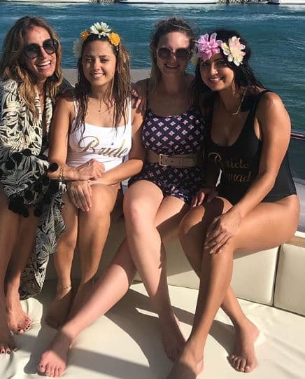 La conductora de 
<b><a href="https://www.univision.com/shows/el-gordo-y-la-flaca/lili-estefan-fue-una-de-las-defensoras-de-gabriel-soto-cuando-comenzo-la-polemica-video">El Gordo y La Flaca</a></b> acompañó su publicación con un mensaje donde se lee: "¡Mi cuñada bella! Olida Colina, estamos a menos de una semana de la boda! ¡Y no sabes la felicidad que siento por ustedes dos! [...]".