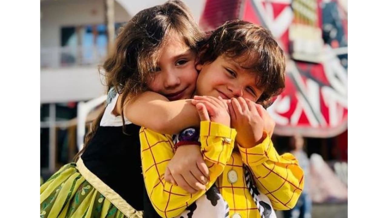 Hijos de Angélica Vale