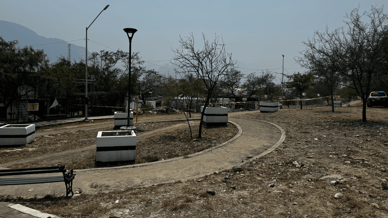 Autoridades acordonaron el sitio, ubicado
<b>en campo de beisbol en el área de San Pedro 400, en el suroeste de la ciudad.</b>