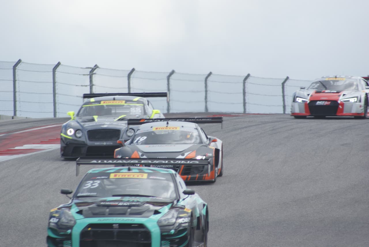 Miles de personas disfrutaron este fin de semana del Pirelli World Challenge en el Circuito de las Américas de Austin.