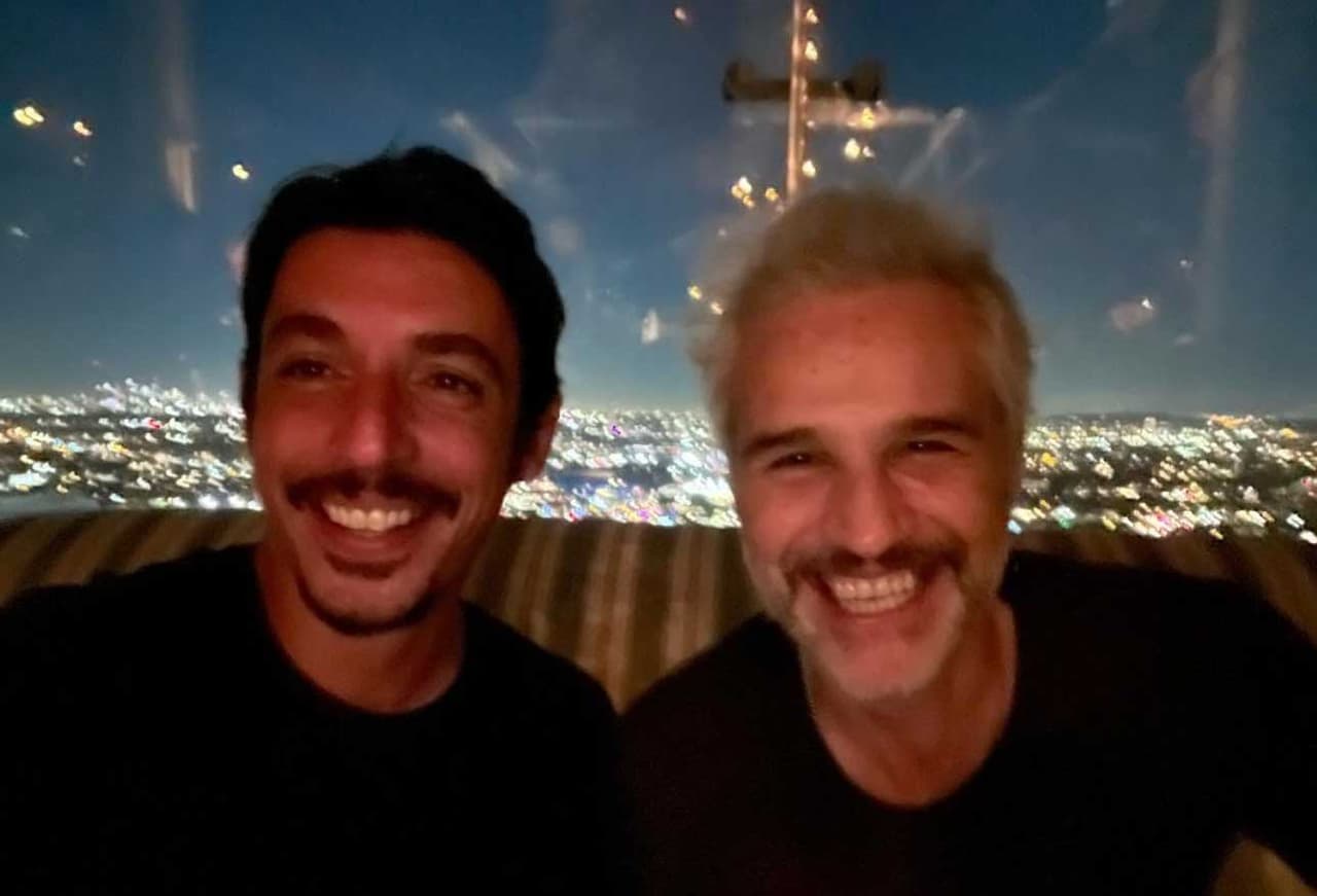 El pasado 12 de febrero Alberto Guerra, esposo de Zuria Vega, publicó una fotografía junto a Juan Pablo en un viaje que hicieron a Los Ángeles.
<br>