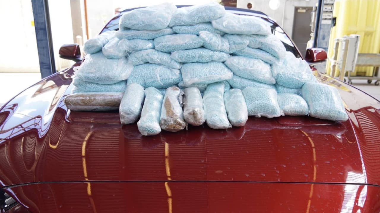 Decomisos de fentanilo en la frontera rompen récord; ya superan a los del año pasado