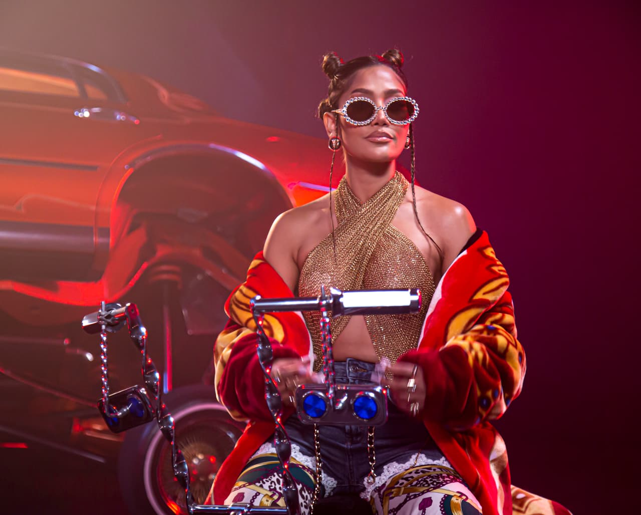 <b>Farina</b> también será parte del gran opening. La cantante también está nominada en la categoría 
<b>Mejor Canción Urbana</b>, por su sencillo 'A Fuego'.